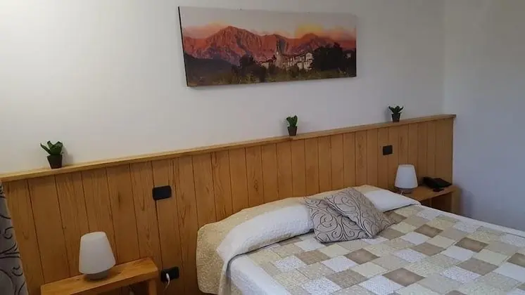 Standard Tek Büyük veya İki Ayrı Yataklı Oda, Bahçe Manzaralı (1)