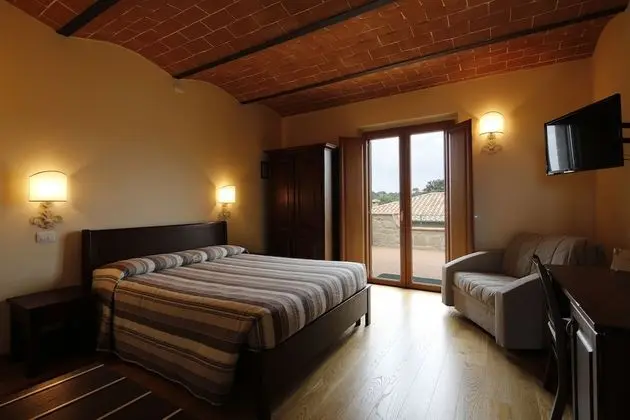 Standard Tek Büyük Yataklı Oda