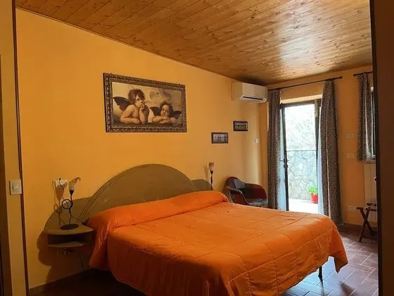 Tek Büyük veya İki Ayrı Yataklı Oda