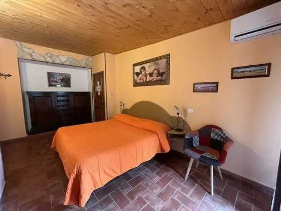 Tek Büyük veya İki Ayrı Yataklı Oda