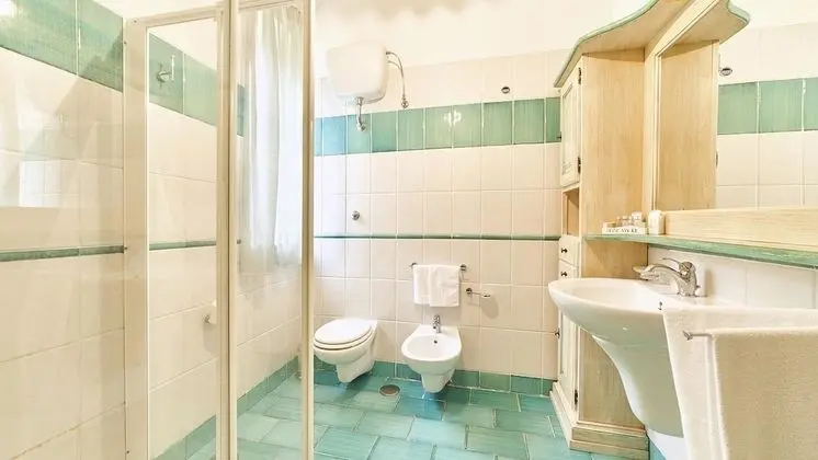 Family Oda, Bahçe Manzaralı