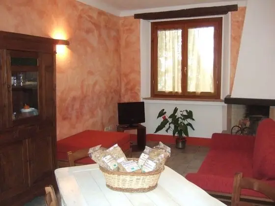 Apart Daire, 2 Yatak Odası, Şömine, Zemin Kat