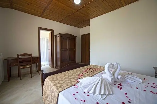 Tek Büyük Yataklı Oda