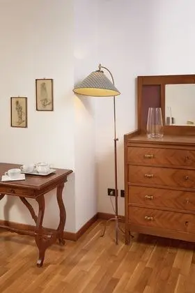 Büyük Yataklı Tek Kişilik Oda, 2 Tek Kişilik Yatak