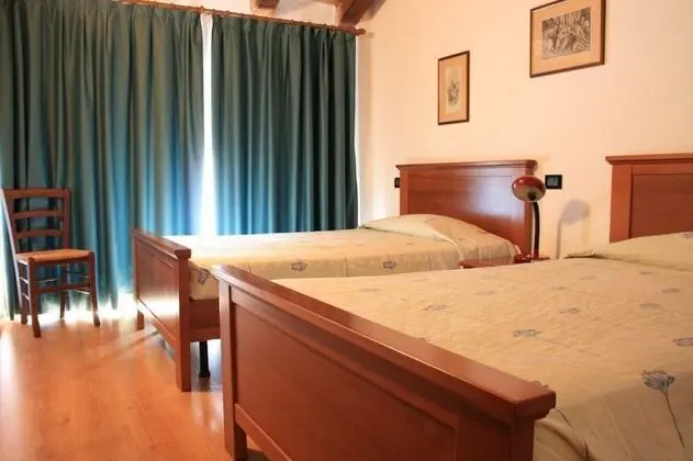 Romantic Tek Büyük veya İki Ayrı Yataklı Oda