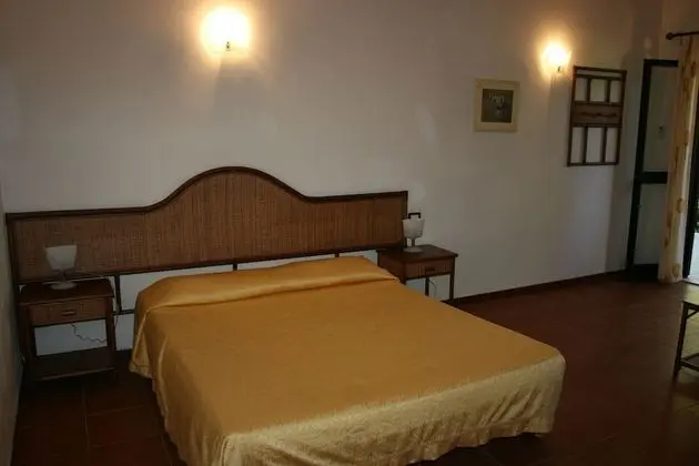 Standard Büyük Yataklı Tek Kişilik Oda
