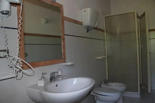 Standard Tek Büyük Yataklı Oda, Bahçe Manzaralı