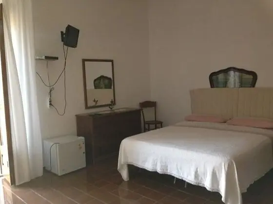 Standard Tek Büyük veya İki Ayrı Yataklı Oda