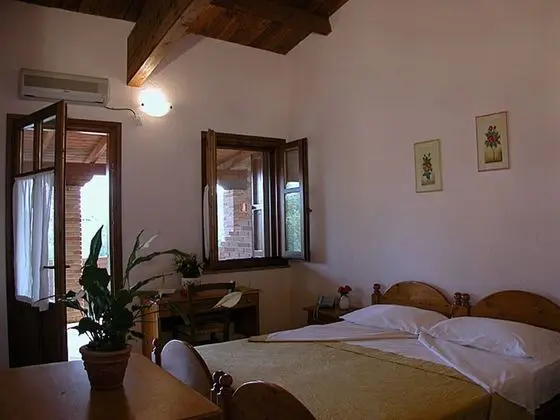 Tek Büyük Yataklı Oda