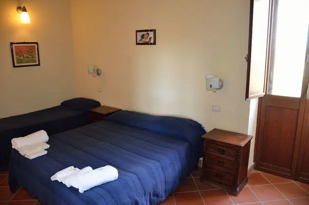 Tek Büyük Yataklı Oda