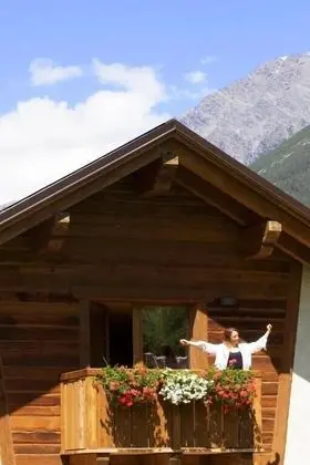 Honeymoon Tek Büyük veya İki Ayrı Yataklı Oda, Dağ Manzaralı