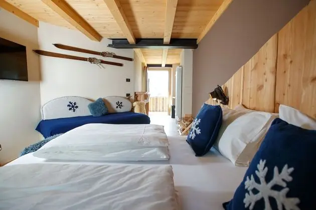 Luxury Üç Kişilik Oda, Dağ Manzaralı
