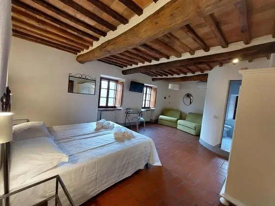 Classic Tek Büyük Yataklı Oda