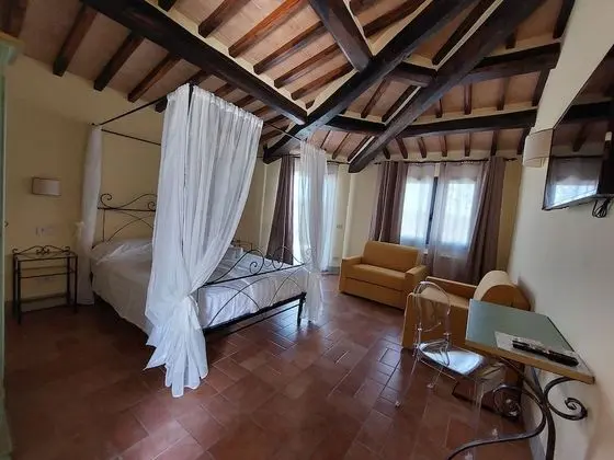 Superior Tek Büyük Yataklı Oda