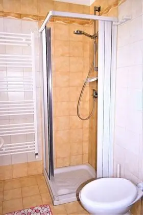 Traditional Tek Büyük Yataklı Oda