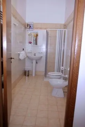 Traditional Üç Kişilik Oda