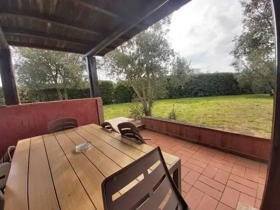 Apart Daire, 2 Yatak Odası, Havuz Manzaralı