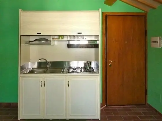 Traditional Stüdyo, Tepe Manzaralı (Verde)