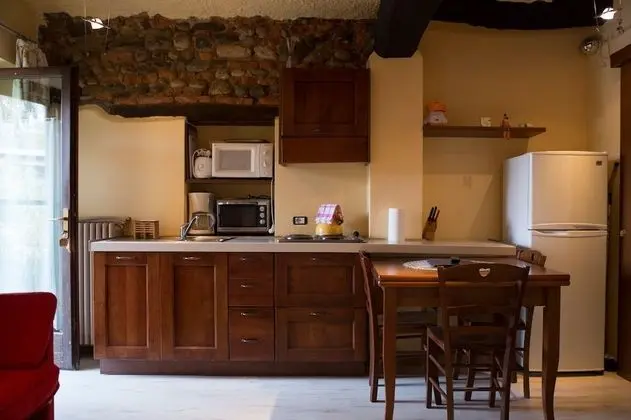 Stüdyo (La Taverna)