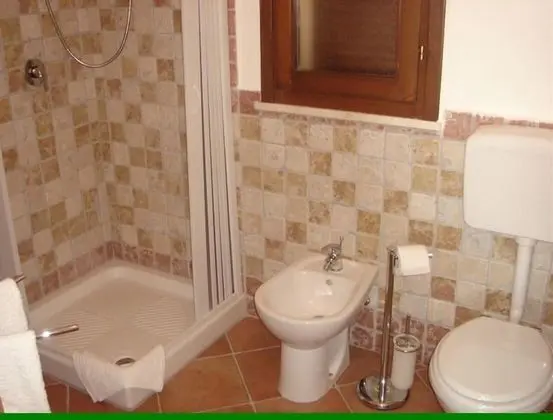 Comfort Tek Büyük veya İki Ayrı Yataklı Oda