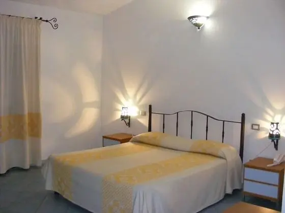 Classic Tek Büyük Yataklı Oda