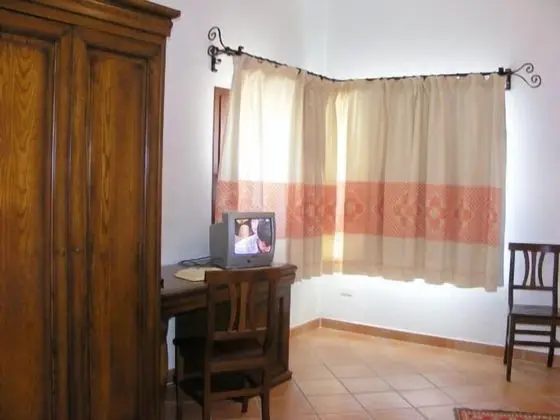 Classic Tek Büyük Yataklı Oda