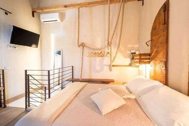Comfort Tek Büyük Yataklı Oda, 1 Yatak Odası, Özel Banyo, Havuz Manzaralı