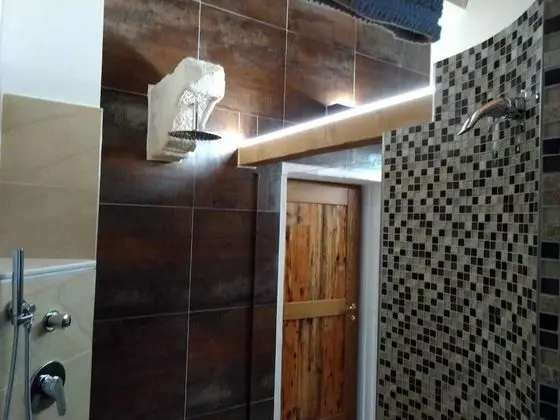 Luxury Tek Büyük veya İki Ayrı Yataklı Oda