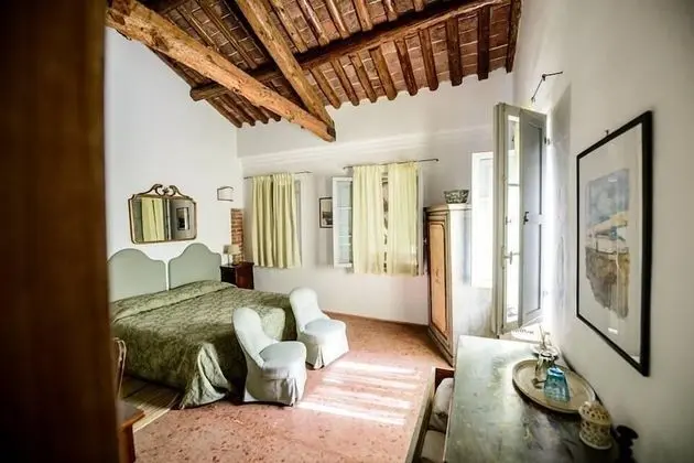 Classic Tek Büyük veya İki Ayrı Yataklı Oda