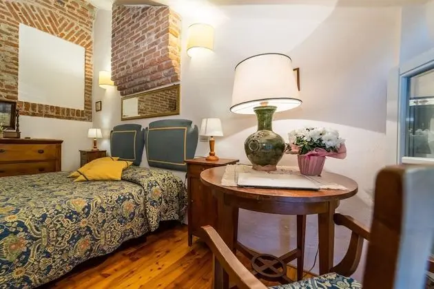 Classic Tek Büyük veya İki Ayrı Yataklı Oda