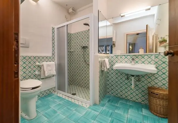 Classic Tek Büyük veya İki Ayrı Yataklı Oda