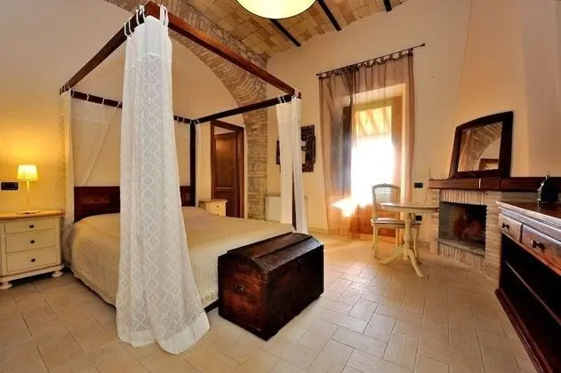 Junior Süit, Jakuzi