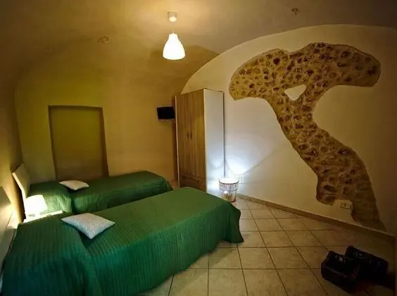 Apart Daire, 2 Yatak Odası, Zemin Kat