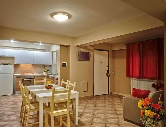 Apart Daire, 2 Yatak Odası, Zemin Kat