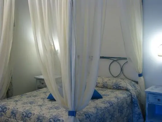 Classic Tek Büyük Yataklı Oda