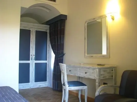 Classic Tek Büyük Yataklı Oda