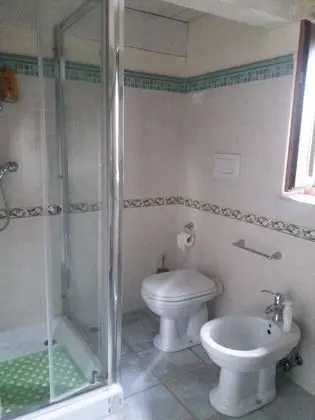 Comfort Üç Kişilik Oda (Rosa)