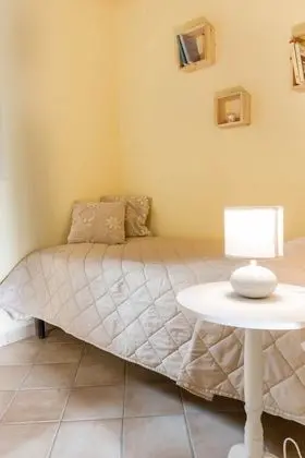 Family Oda, Bahçe Manzaralı