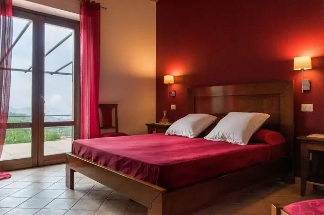 Family Oda, Bahçe Manzaralı