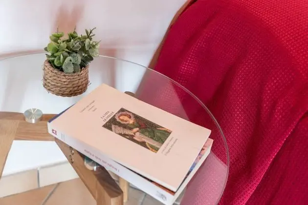 Family Oda, Bahçe Manzaralı