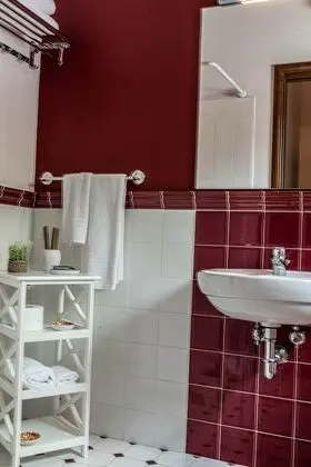 Family Oda, Bahçe Manzaralı