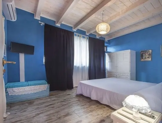 Standard Tek Büyük Yataklı Oda