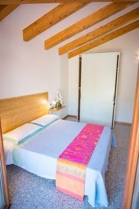 Apart Daire, 1 Büyük (Queen) Boy Yatak ve Çekyat, Bahçe Manzaralı