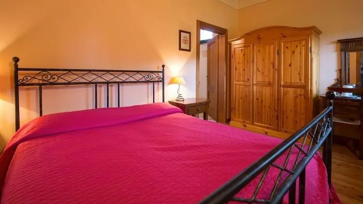 Comfort Tek Büyük Yataklı Oda, Özel Banyo, Bahçe Manzaralı