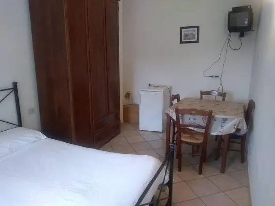 Standard Tek Büyük Yataklı Oda