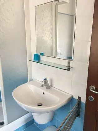 Dört Kişilik Oda, Özel Banyo