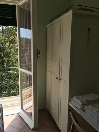 Üç Kişilik Oda, Balkon