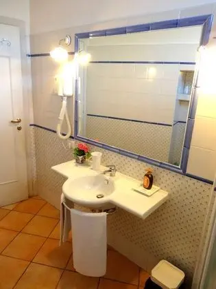Traditional Üç Kişilik Oda, Sigara İçilmez