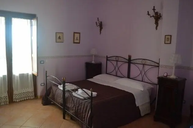 Tek Büyük Yataklı Oda, Bahçe Manzaralı