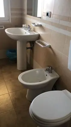Üç Kişilik Oda